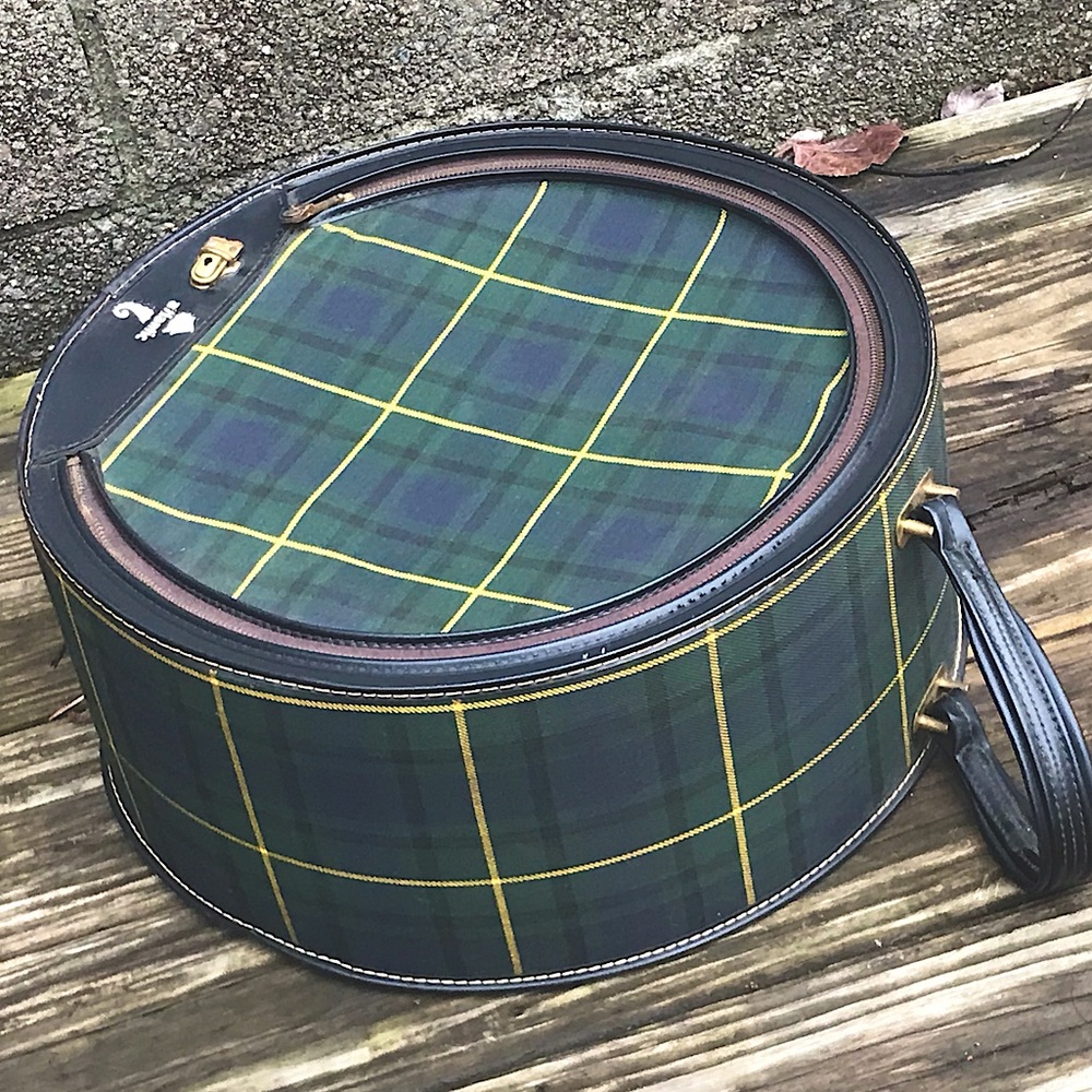 Vintage luggage Atlantic hat case (great for wedding cards)